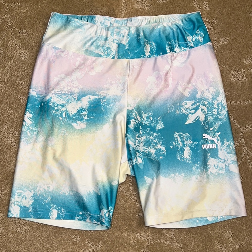 Puma 7” Multicolored  Bike Shorts, Large